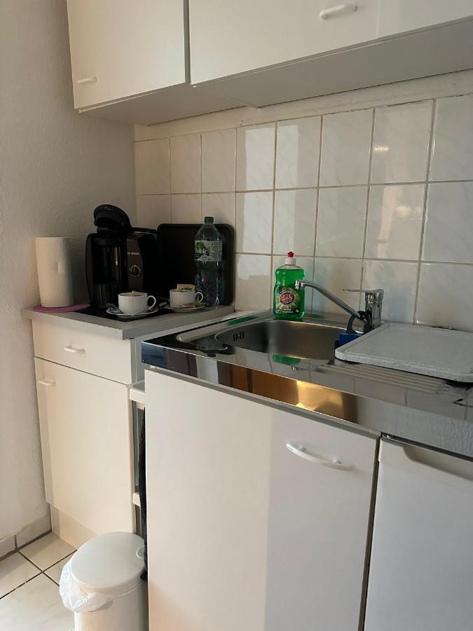 Jasmin'S Apartment เครเฟลด์ ภายนอก รูปภาพ
