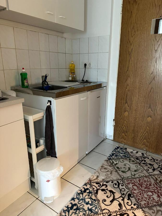 Jasmin'S Apartment เครเฟลด์ ภายนอก รูปภาพ